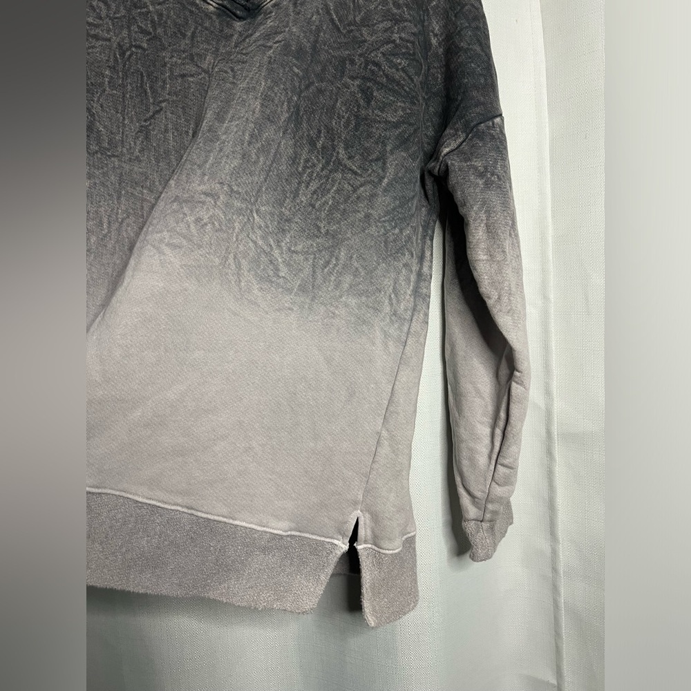 M. Rena Grey Ombré Oversized Pullover Sweater Small - Picture 4 of 9